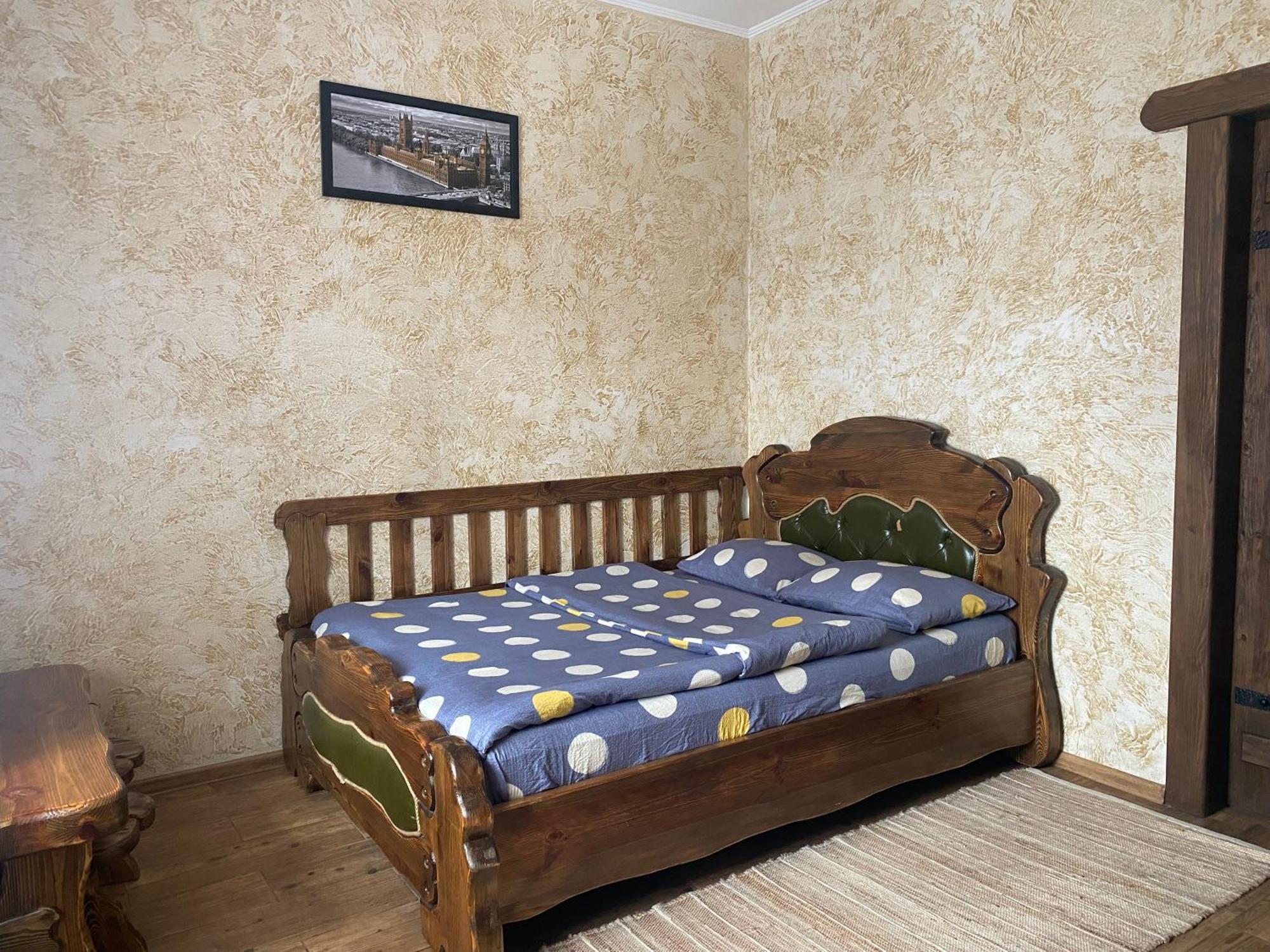 Mini-Hotel Neptun Ровно Экстерьер фото